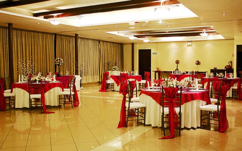 salon ambato hotel embassy